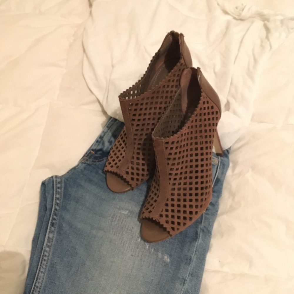 Marc Fisher peep toe booties in tan seude